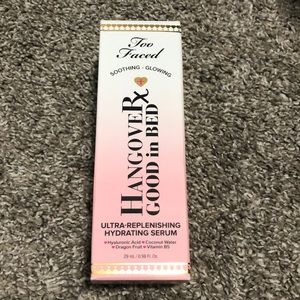 Too Faced Hangover Good in Bed serum